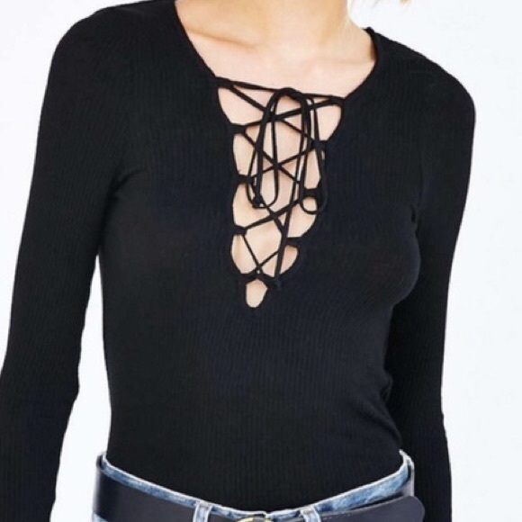 *NWT* Ribbed *UO* Lace Up Long Sleeve - Picture 3 of 5
